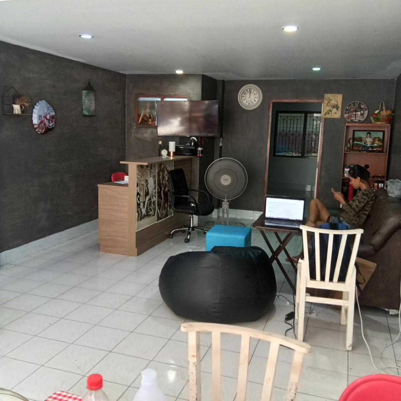 Shady'S Hostel Патая Екстериор снимка