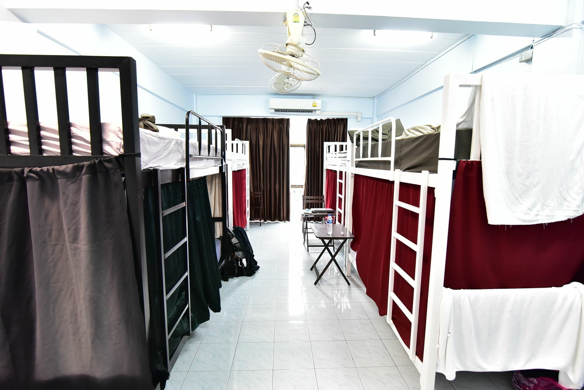 Shady'S Hostel Патая Екстериор снимка